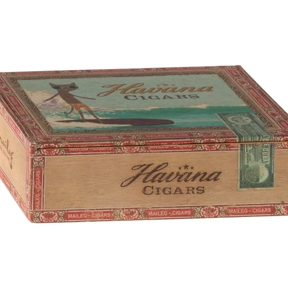 Maileg Mum & Dad Mouse in Cigar Box - Retired - Picture 3 of 4